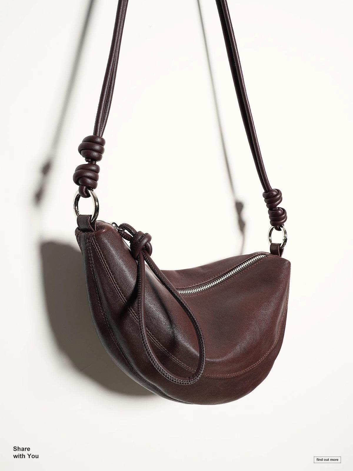 Retro Minority Large Capacity Women's Bag - Hipster Collections
